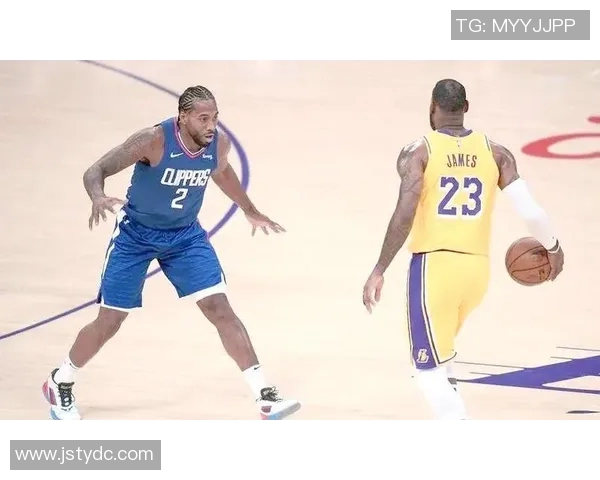 湖人队与快船队激战成和精彩回顾与赛后分析