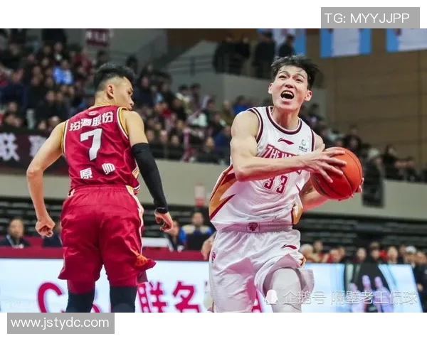 猛龙与热火激战正酣2月25日精彩对决引发球迷热议